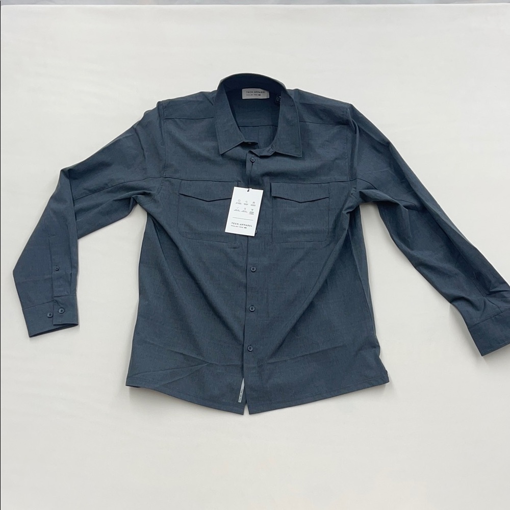 Tech Apparel dress shirt

Brand New 

With Tags! Men’s Medium 

Button up